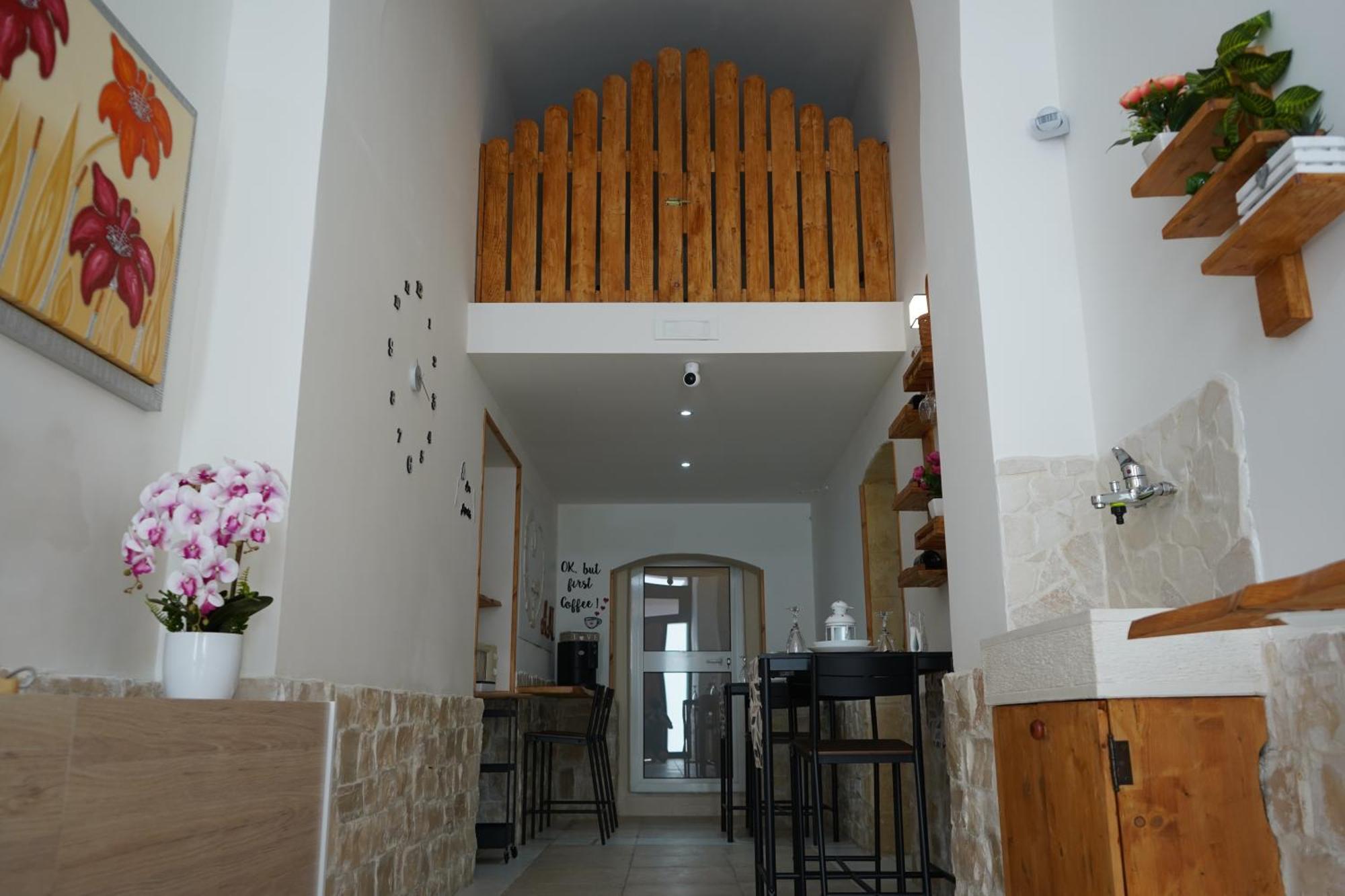 Dimora Antomarti Hotel Bari Exterior photo